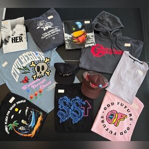 Brand New Bundle, Mixed Sizes, As Is. No Tags. See Description